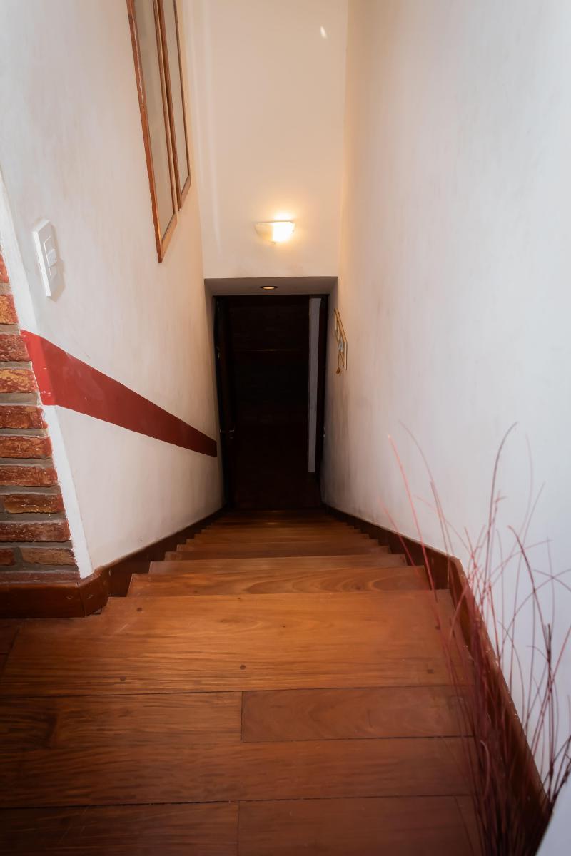 Pte. Quintana 930 - Escalera a PA