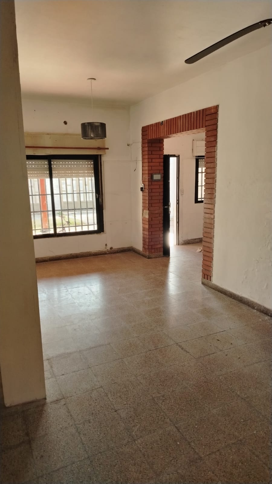 Estado de Israel 1053 - Living-comedor